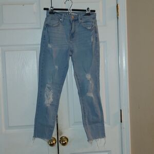 Celebrity Pink light washed distressed jeans Sz 1  EUC